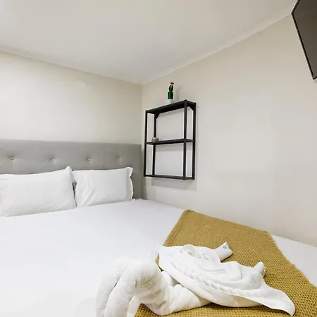 Apartment Cosy Flat In The Downtown