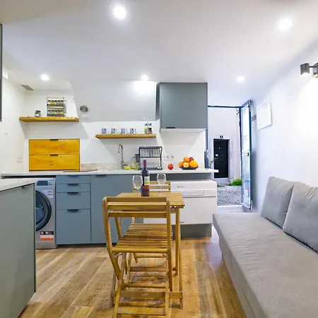 Cosy Flat In The Downtown Lisbon