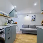 Cosy Flat In The Downtown アパート *
